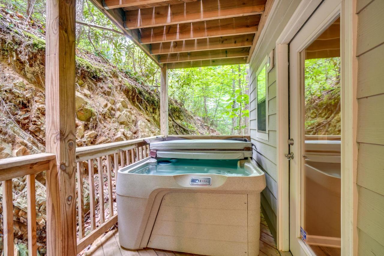 Gatlinburg Vacation Rental Balcony With Hot Tub! Exteriör bild